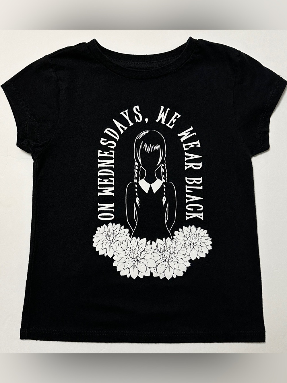 Wednesday Adam’s Family Girls Black Graphic Tee. Size XS (4/5)